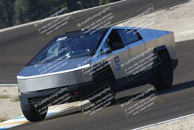 media/Nov-08-2025-Speed Ventures (Sat) [[1c7a6332f5]]/TC A/Session 1 (Turn 3)/